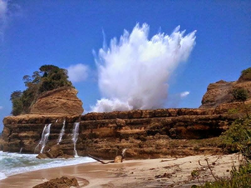 pantai pathuk gebang