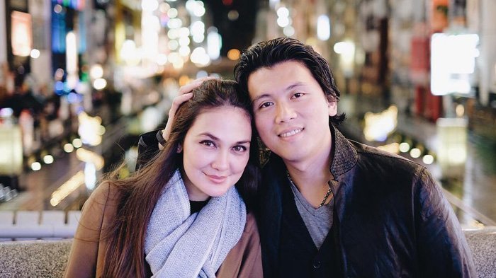 Baru putus, 4 artis ini langsung ditinggal mantannya menikah