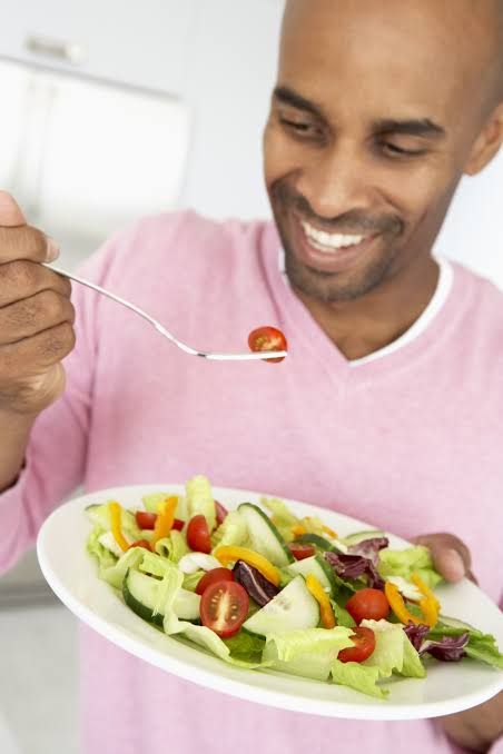 Makan makanan sehat