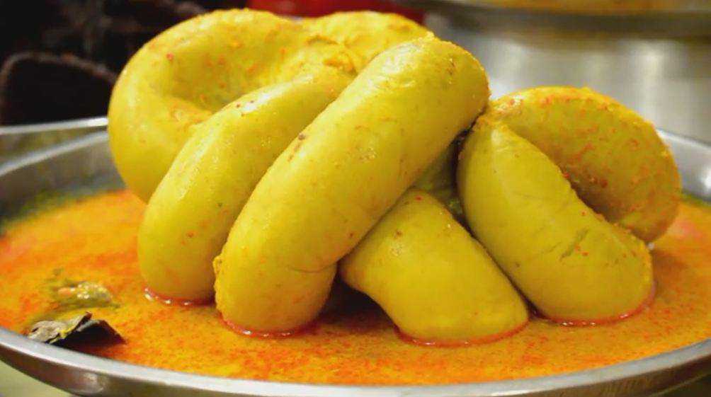 http://surabayapagi.com/read/181036/2018/12/12/gulai-tambusu-khas-sumatra-barat-yang-kaya-rempah-lezat-nan-menggoda.html