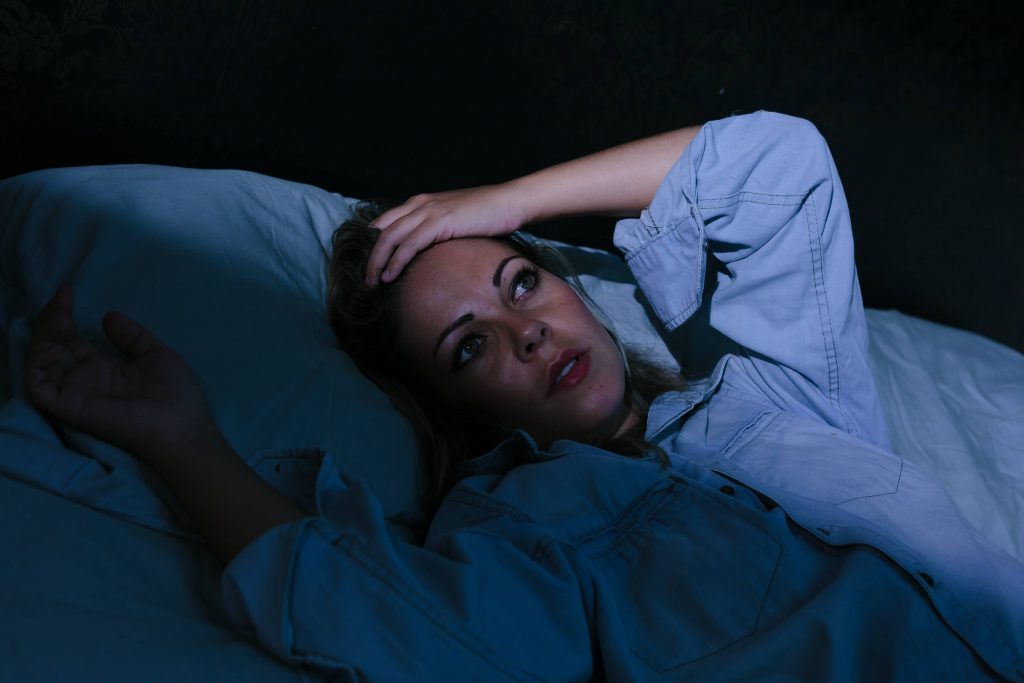6 Langkah ini dapat membantu mengatasi insomnia, coba lakukan deh