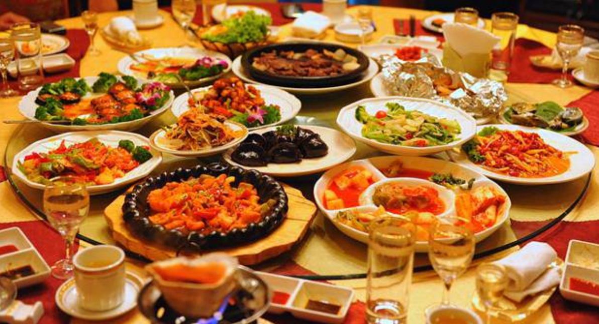 Sumber: http://www.arwini.com/kategori-makanan-yang-harus-dihindari-saat-berbuka-puasa/