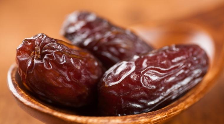 Sumber: http://harnas.co/2019/05/06/khasiat-kurma-untuk-kesehatan-hingga-vitalitas-pria