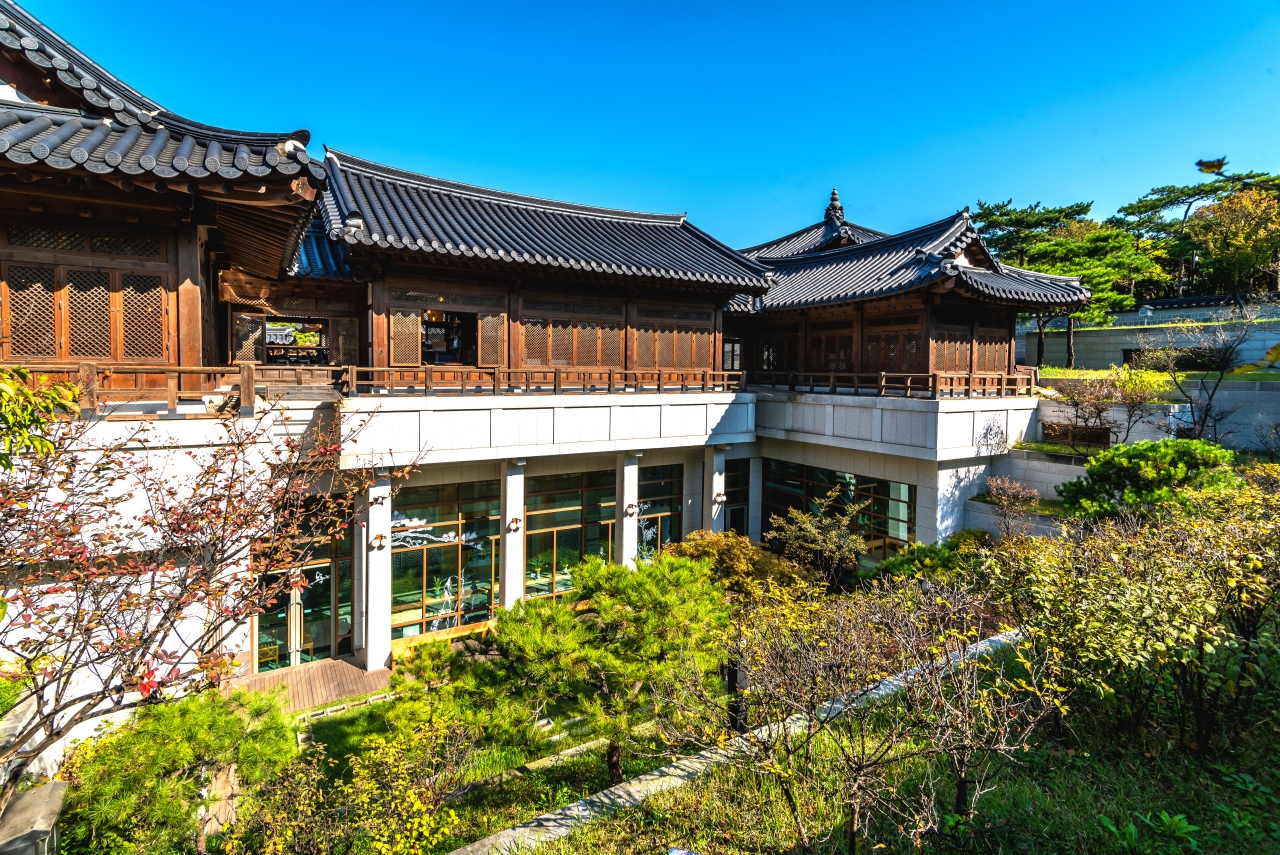 5 Desa wisata Korea wajib dikunjungi, arsitektur khas dinasti kuno