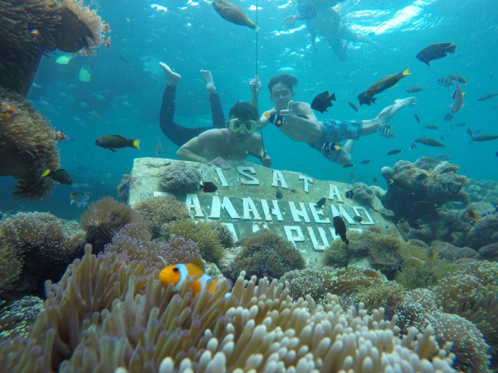 5 Destinasi wisata pantai di Lampung ini hits dan instagramable abis