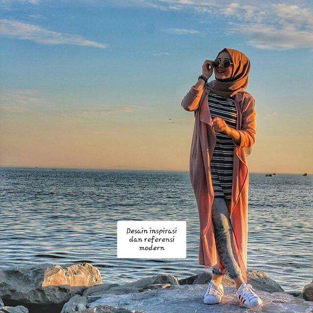 10 Ide outfit untuk hijabers saat liburan ke pantai, nyaman & keren