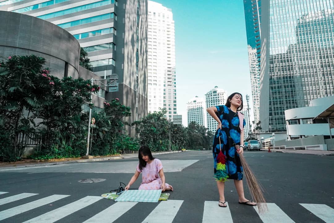 16 Potret seru 'Jakarta Sepi' ini kreatifnya kebangetan