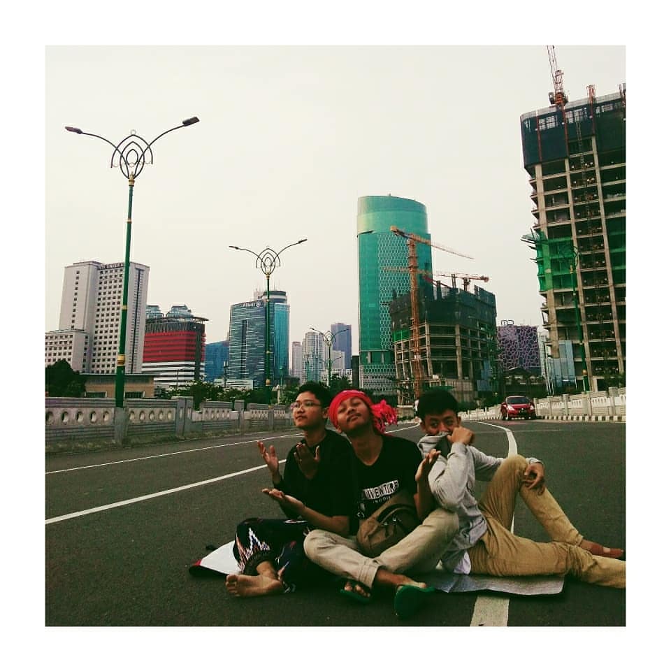 16 Potret seru 'Jakarta Sepi' ini kreatifnya kebangetan