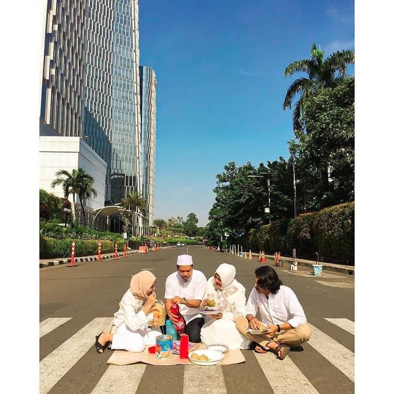 16 Potret seru 'Jakarta Sepi' ini kreatifnya kebangetan