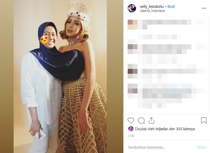 5 Potret kedekatan Jessica Iskandar & asistennya, pernah diumrohkan