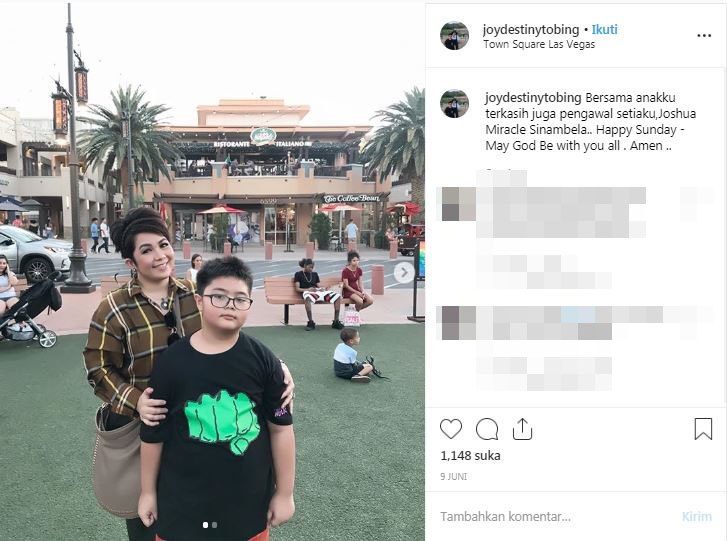 Ini 6 potret kedekatan Joy Tobing dan putra semata wayangnya