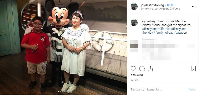 Ini 6 potret kedekatan Joy Tobing dan putra semata wayangnya