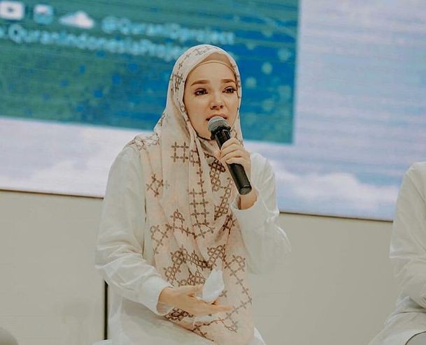 dewi sandra