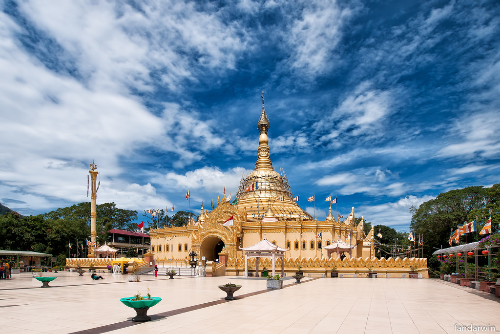 Pagoda Taman Lumbini