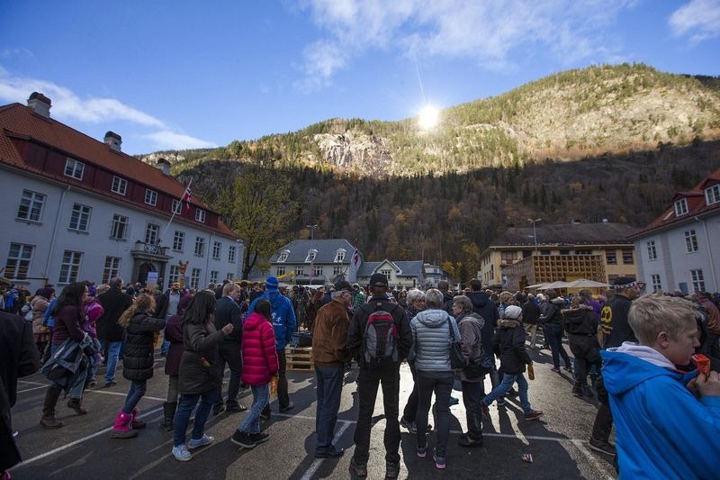 Tak kena sinar matahari, kota indah di Norwegia lakukan hal ini