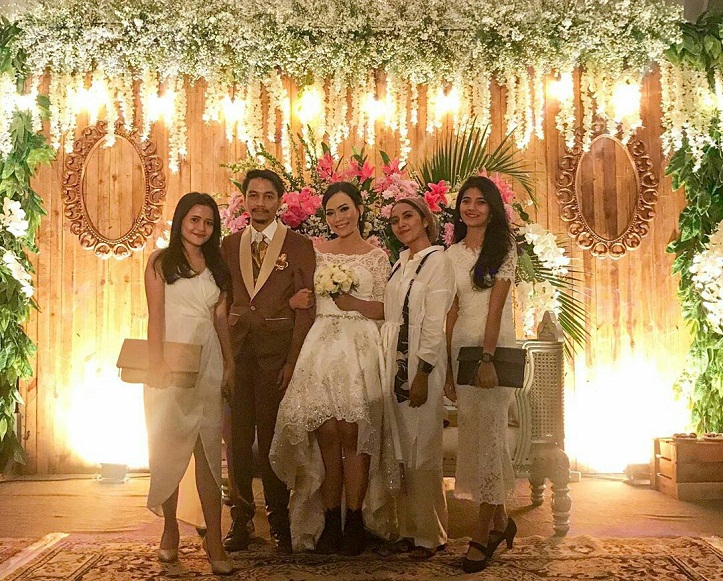 10 Momen bahagia pernikahan Fiersa Besari dan Aqia Nurfadla