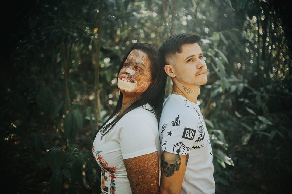 Karine dan Edmilson (foto: Facebook/Daniel Panisson)