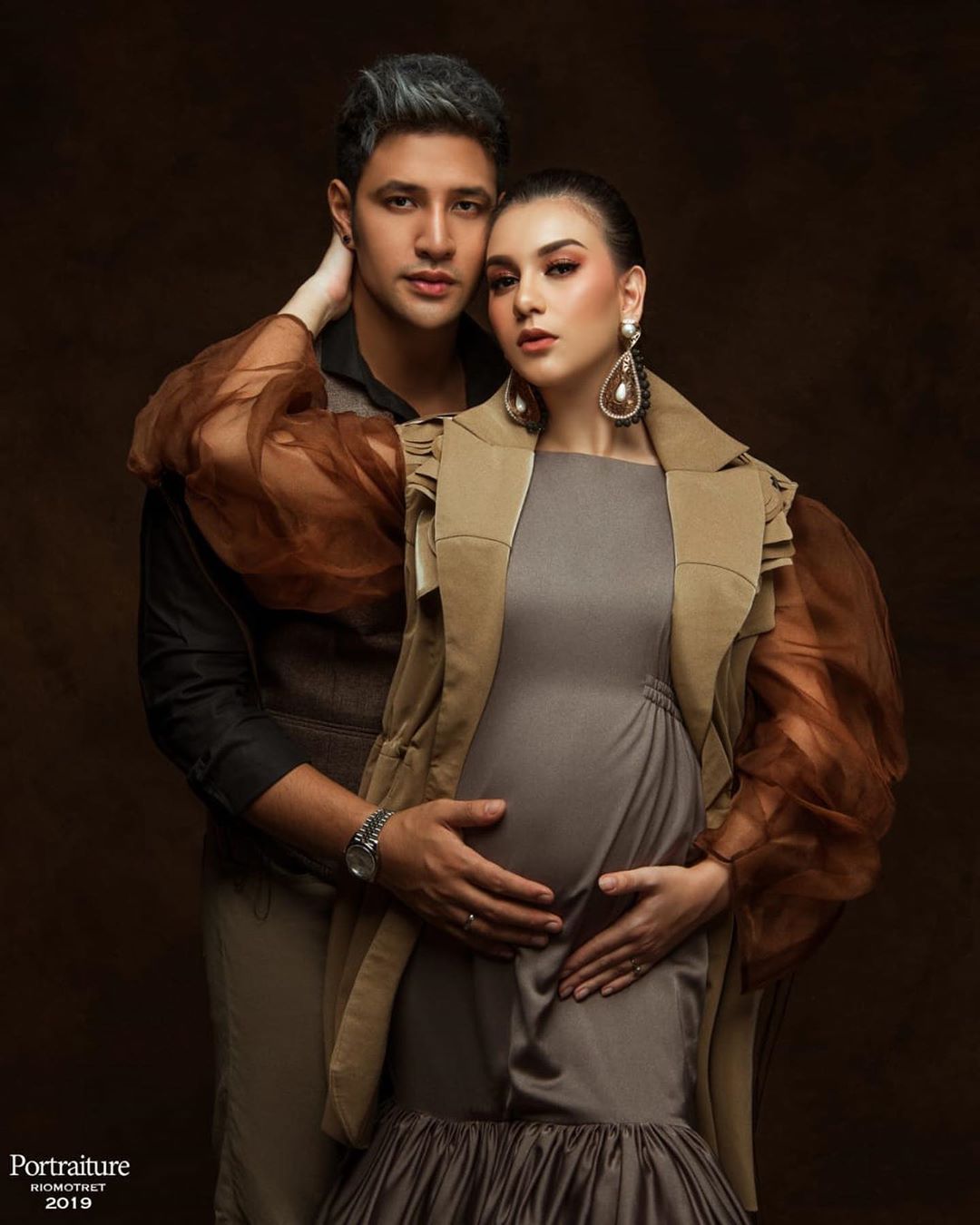 Pemotretan maternity bareng suami, Irish Bella tampil penuh pesona