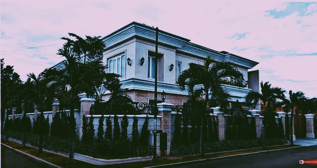 Rumah 5 artis Indonesia ini megahnya bak istana, mewah abis