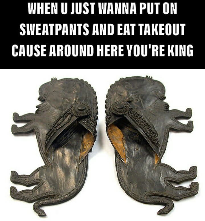 10 Meme receh tentang sandal jepit ini bikin ngakak abis