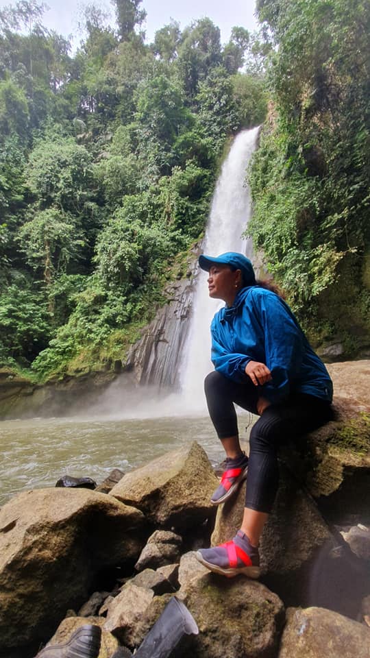 Hijau dan mudah diakses serta berada di kawasan wisata air andalan Minahasa, maka air terjun Kengkang juga wajib dikunjungi. (foto:graceywakary)