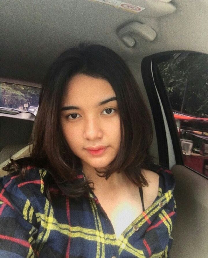 10 Potret Karen Claudia, pemain sinetron Fatih di Kampung Jawara