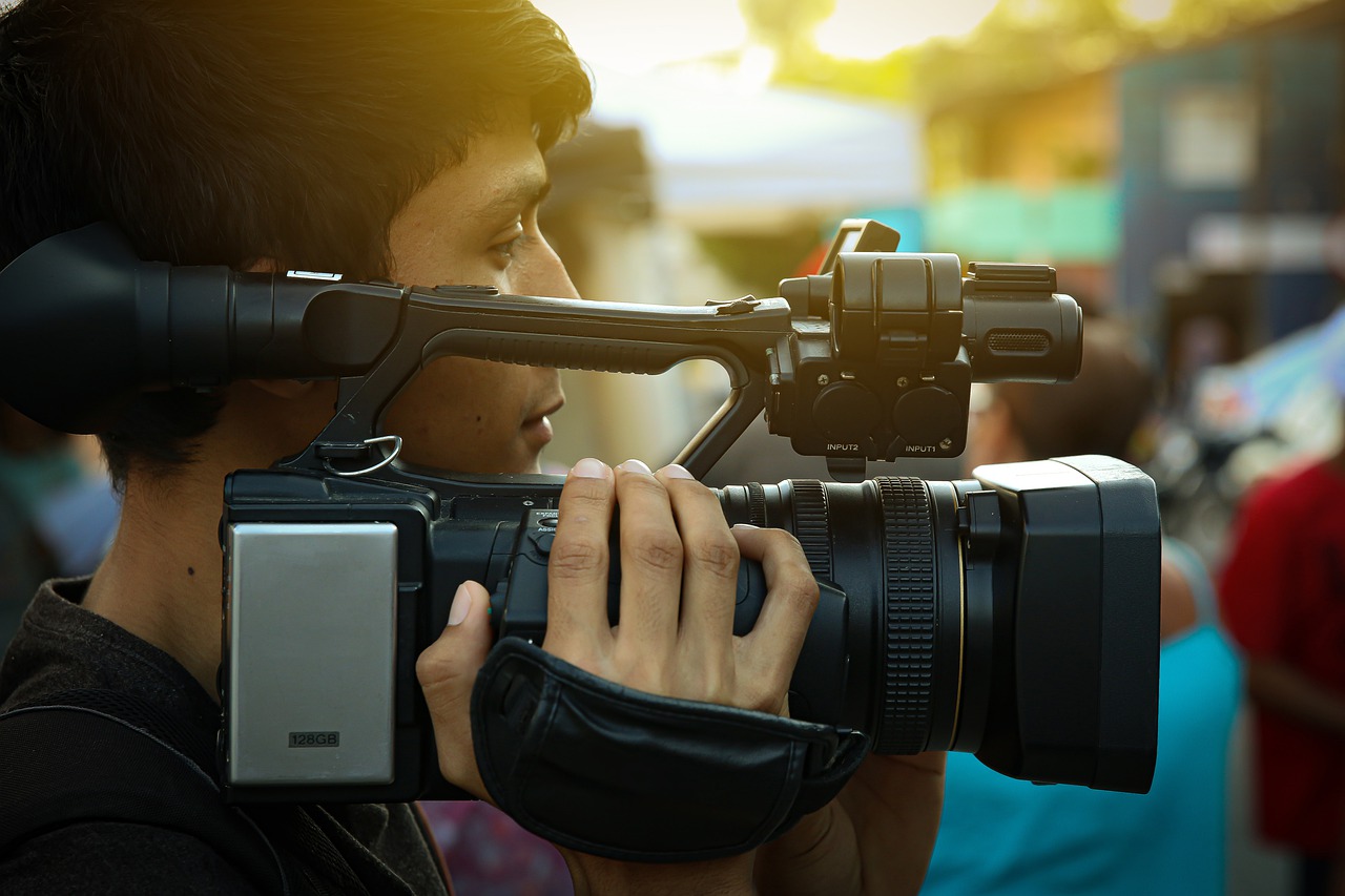 Begini cara kreatif mengubah smartphone menjadi camcorder