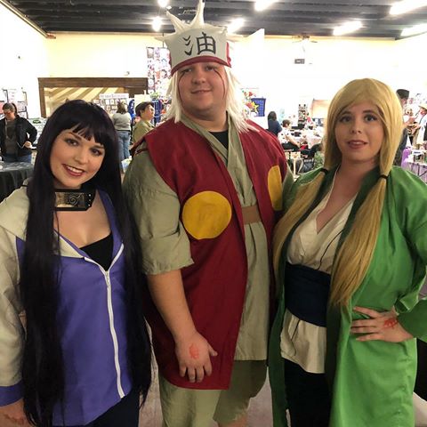 Dikenal cantik & seksi, 8 cosplay Tsunade ini malah bikin tepok jidat