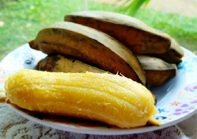 Cocok untuk sarapan, ini 6 manfaat mengonsumsi pisang rebus