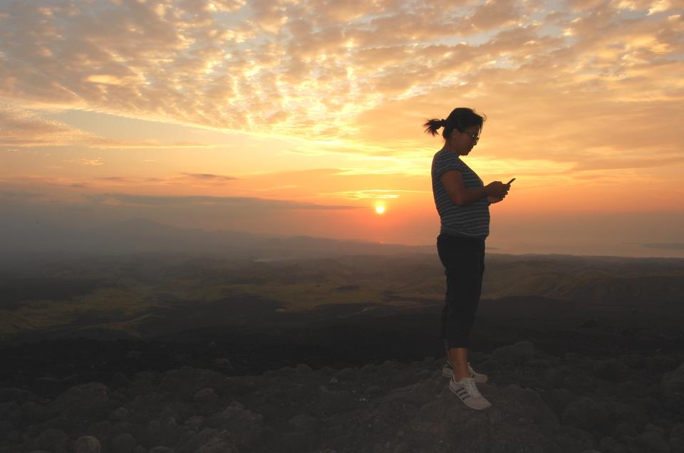 Sangat cantik dan menggoda, kala berada di kawasan yang mendekati puncak gunung ini.