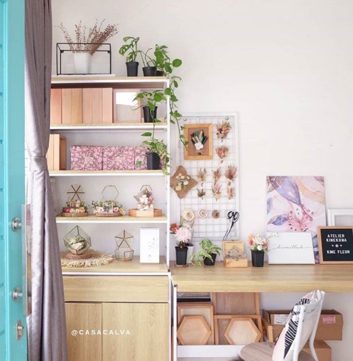 25 Inspirasi desain ruang kerja minimalis di rumah ini bikin betah