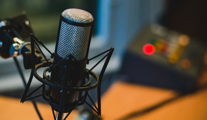 Ilustrasi Podcast