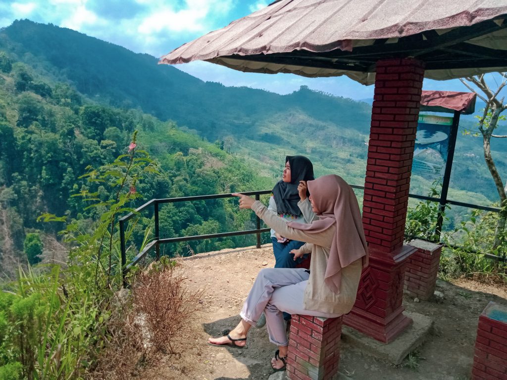 Bukit Asmara Situk (BAS), wisata alam Banjarnegara yang memesona