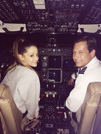 Ariana Private Jet