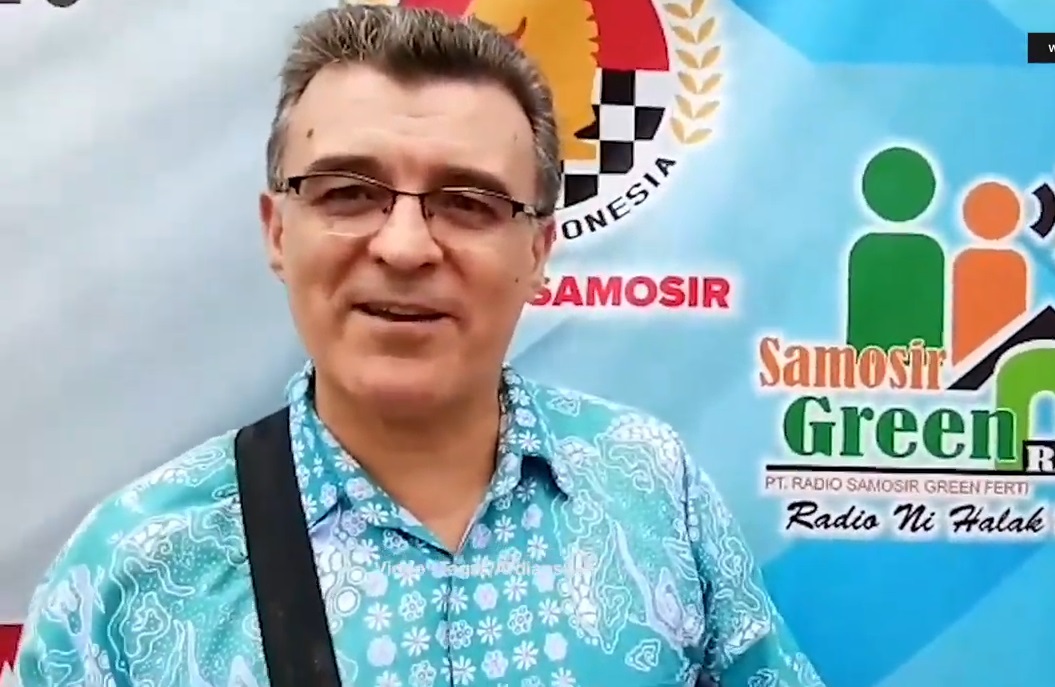 Carlos Varon Bule Spanyol Bupati Samosir