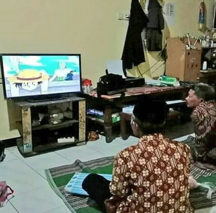 10 Momen ajaib kelakuan warga Indonesia ini bikin geleng-geleng