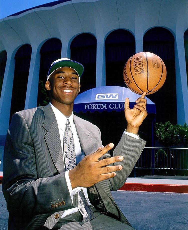 5 Seleb ini ungkapkan dukacita pada mendiang Kobe Bryant