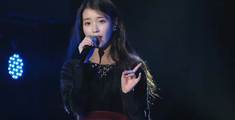 6 Pesona Lee Ji-eun, penyanyi dan aktris Korea yang dikenal bernama IU