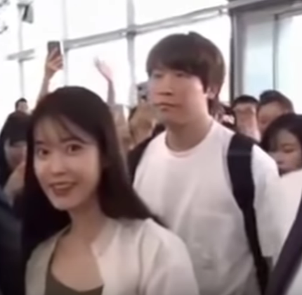 6 Pesona Lee Ji-eun, penyanyi dan aktris Korea yang dikenal bernama IU