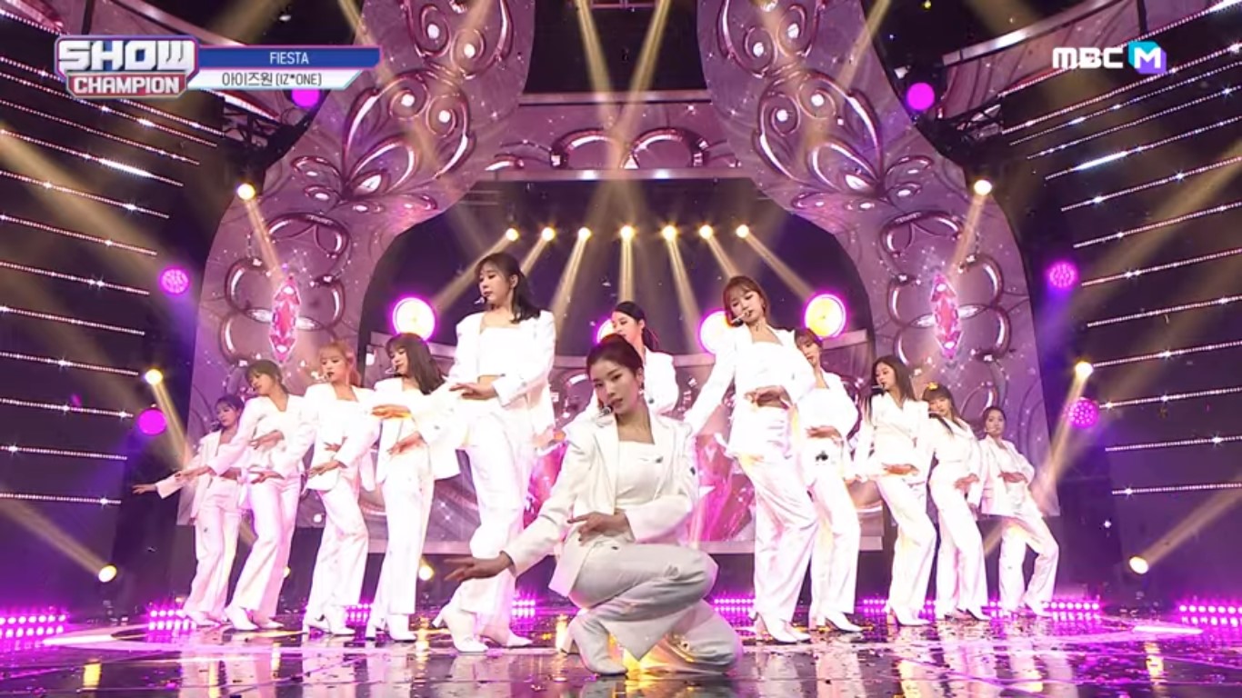 Promosi Fiesta dalam berbagai acara, ini 10 kostum yang dipakai IZ*ONE