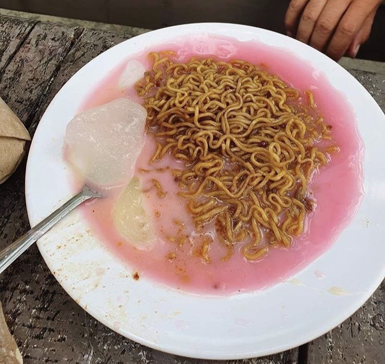 5 Cara penyajian makanan ini nyeleneh banget, bikin tepuk jidat