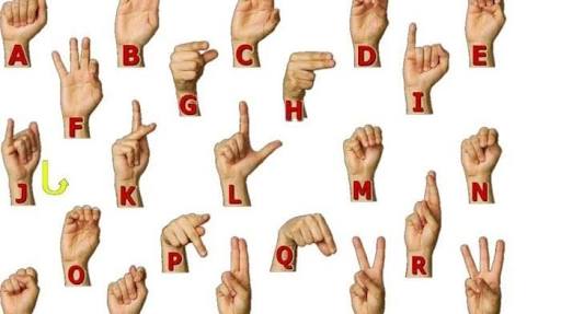 4 Tips sederhana mengenalkan bahasa isyarat pada anak