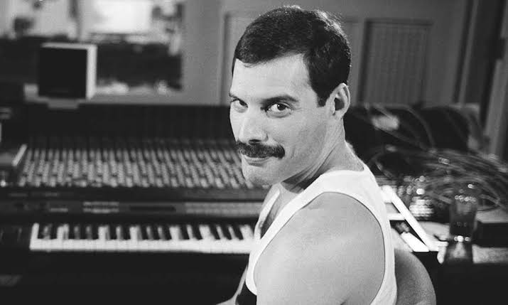 5 Fakta tentang Freddie Mercury yang belum banyak diketahui