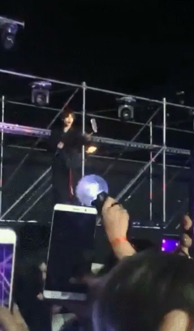 Koordinasi tangan dan mata V BTS yang tangkas bikin fans takjub