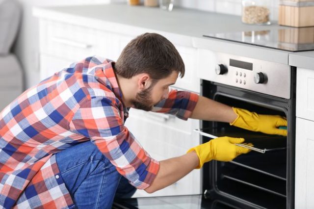 Pembersih Oven