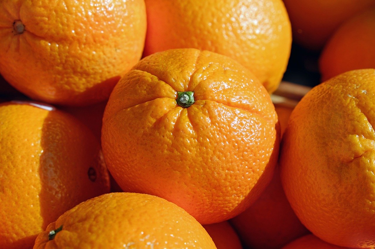 4 Cara memilih buah jeruk  yang segar dan berkualitas baik