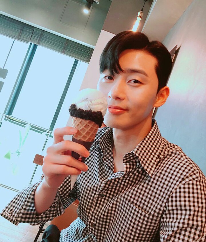 11 Unggahan seru keseharian Park Seo-joon, bikin fans makin cinta