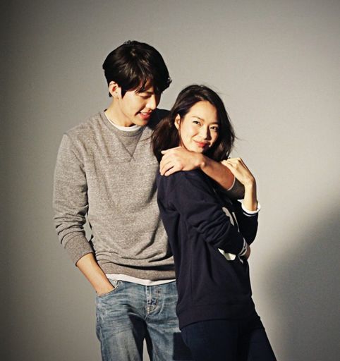 Kisah manis 8 pasang artis Korea Selatan, couple goals banget