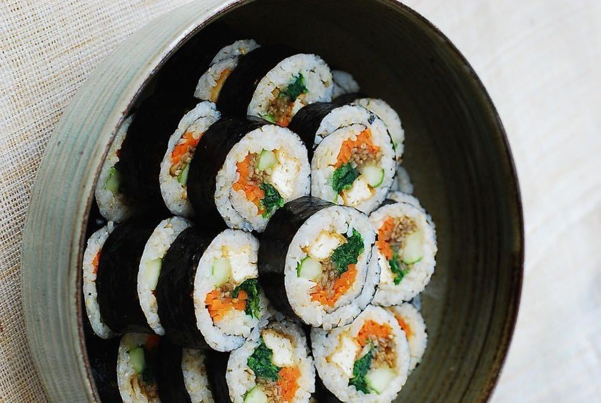 https://www.koreanbapsang.com/tofu-gimbap/