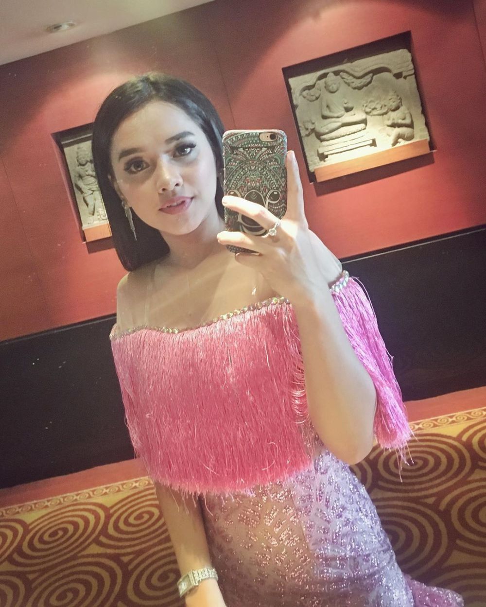 10 Pesona Mela Amelia, pedangdut yang kini terjun ke dunia akting